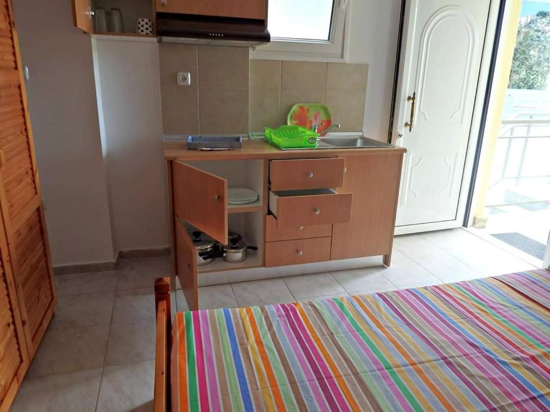 Aparthotel Fouli House Pefkochori Exterior foto