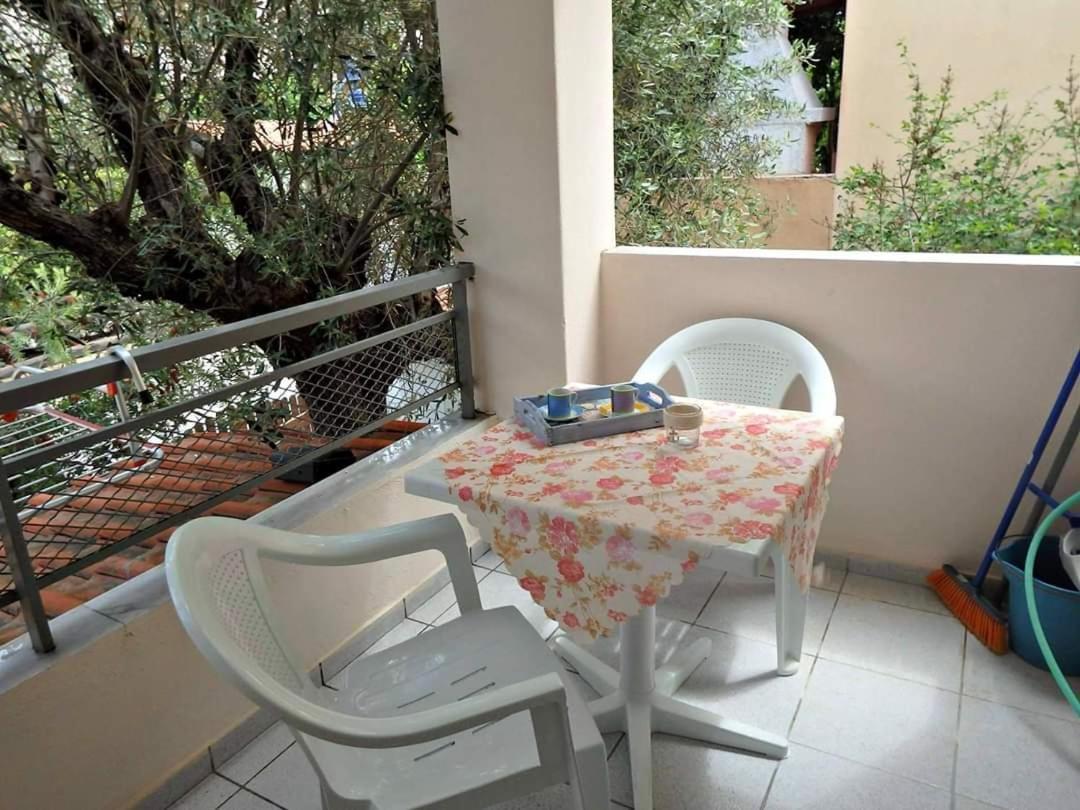 Aparthotel Fouli House Pefkochori Exterior foto