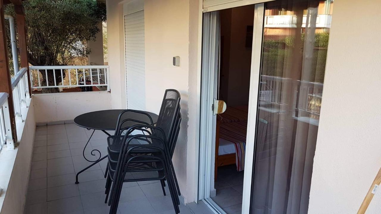 Aparthotel Fouli House Pefkochori Exterior foto
